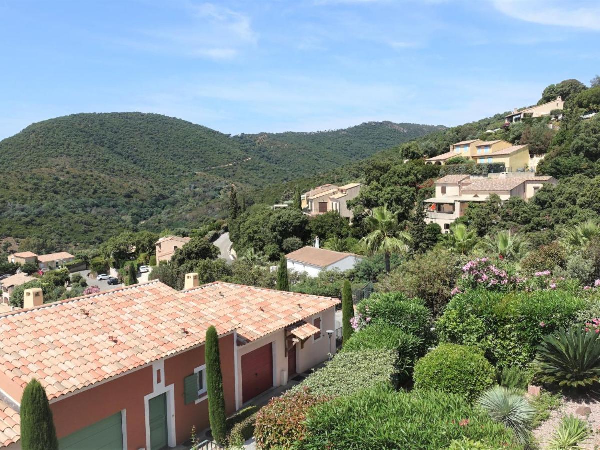 Holiday Home Le Belvédère Cavalaire-sur-Mer Kültér fotó