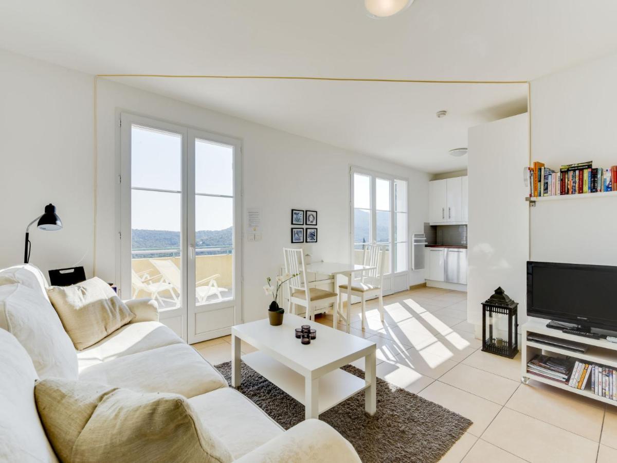 Holiday Home Le Belvédère Cavalaire-sur-Mer Kültér fotó